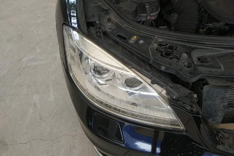 Used Mercedes-Benz S-Class 2010 S 350 L Luxury Model Right Front Headlight