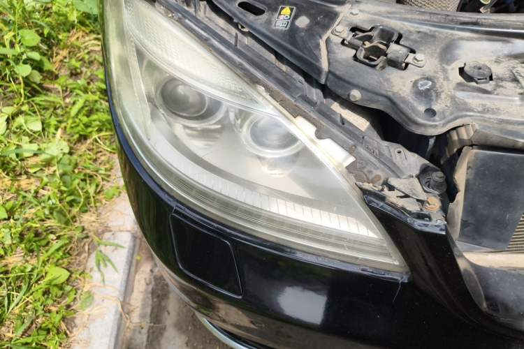 Used Mercedes-Benz S-Class 2010 S 300 L Prestige Edition Right Front Headlight