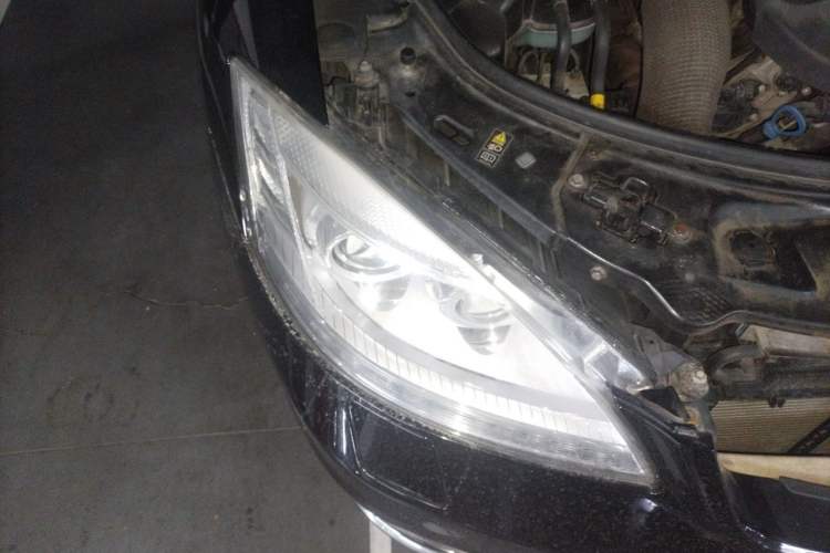 Used Mercedes-Benz S-Class  Right Front Headlight