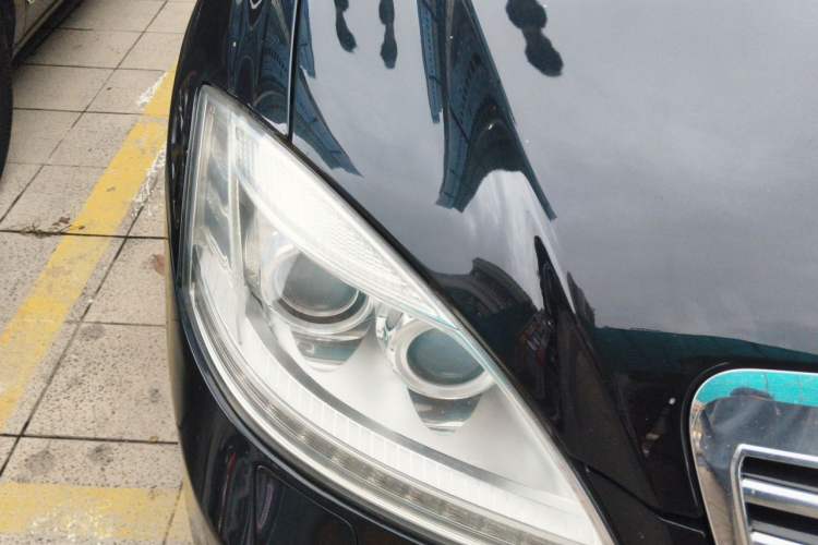 Used Mercedes-Benz S-Class 2010 S 300 L Business Model Right Front Headlight