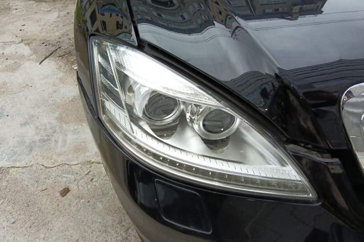 Used Mercedes-Benz S-Class 2010 S 300 L Luxury Model Right Front Headlight