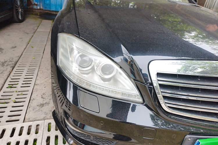 Used Mercedes-Benz S-Class 2010 S 300 L Luxury Model Right Front Headlight