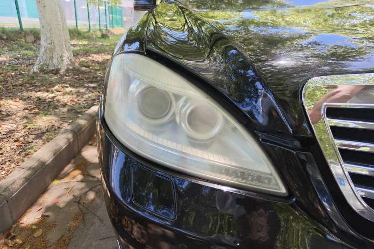 Used Mercedes-Benz S-Class 2010 S 350 L Luxury Model Right Front Headlight
