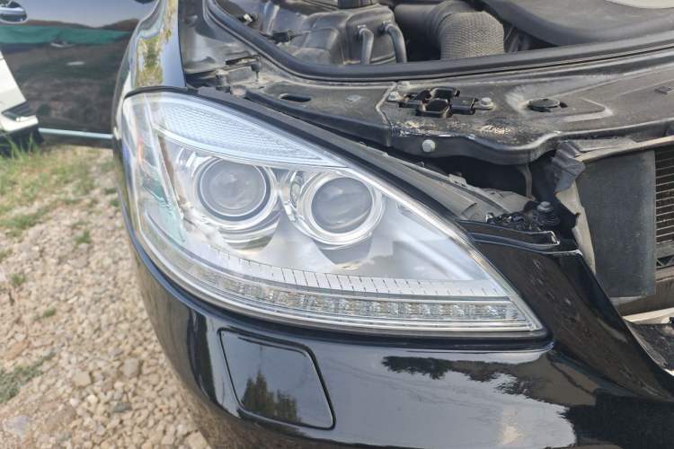 Used Mercedes-Benz S-Class 2010 S 400 L HYBRID Right Front Headlight