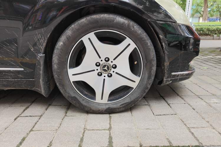 Used Mercedes-Benz S-Class 2010 S 300 L Business Model Right Front Wheel Hub