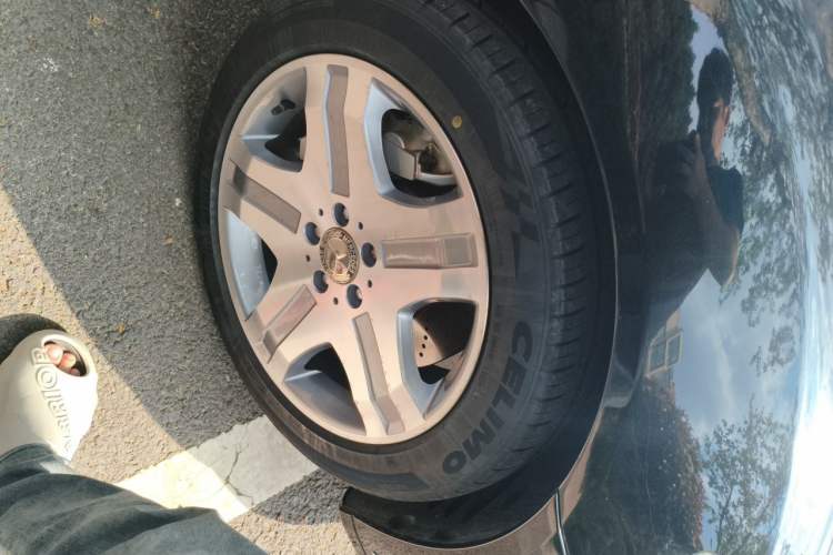 Used Mercedes-Benz S-Class 2010 S 600 L Right Front Wheel Hub