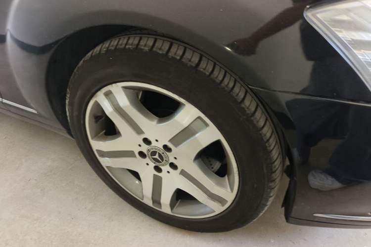 Used Mercedes-Benz S-Class 2010 S 600 L Right Front Wheel Hub