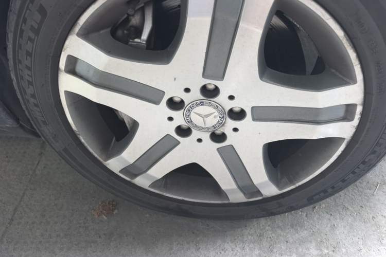 Used Mercedes-Benz S-Class 2010 S 600 L Right Front Wheel Hub
