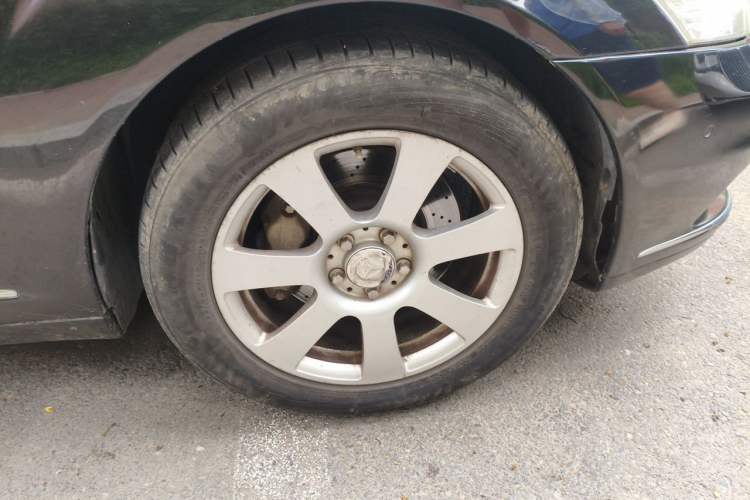 Used Mercedes-Benz S-Class 2010 S 300 L Prestige Edition Right Front Wheel Hub
