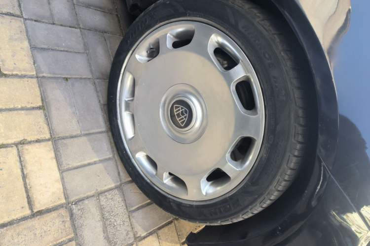 Used Mercedes-Benz S-Class 2010 S 350 L Luxury Model Right Front Wheel Hub