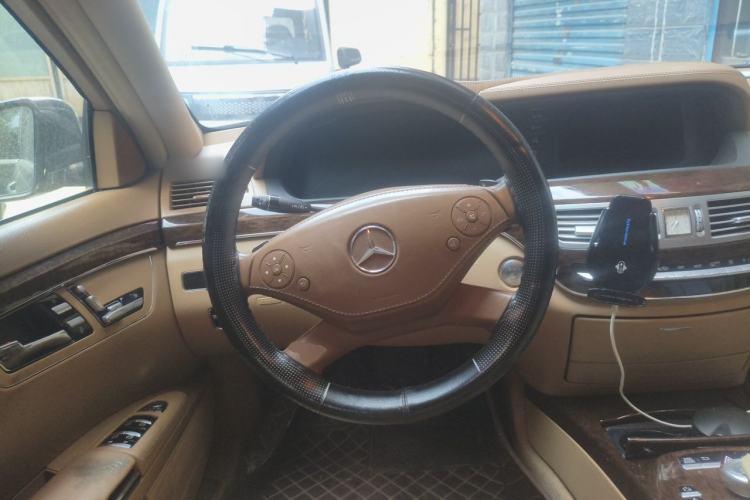 Used Mercedes-Benz S-Class 2010 S 300 L Business Model Steering Wheel