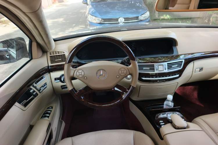 Used Mercedes-Benz S-Class 2010 S 500 L 4MATIC Steering Wheel