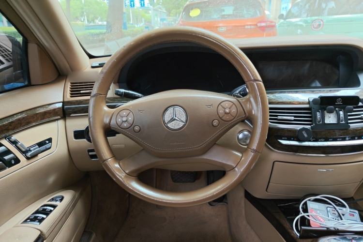 Used Mercedes-Benz S-Class 2010 S 300 L Business Model Steering Wheel