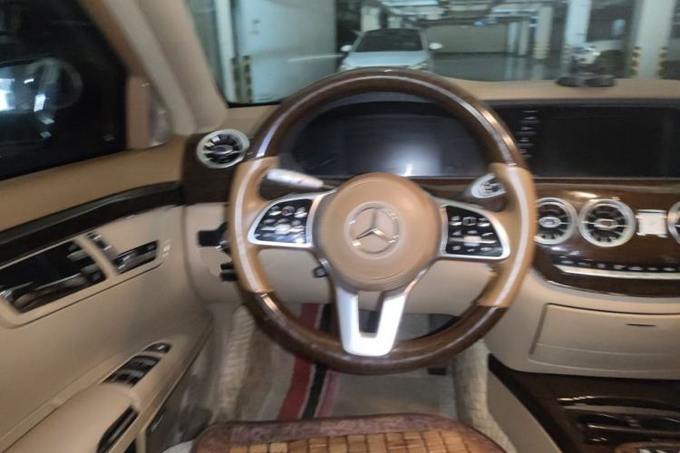 Used Mercedes-Benz S-Class 2010 S 300 L Business Model Steering Wheel