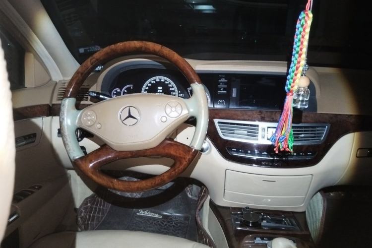 Used Mercedes-Benz S-Class 2010 S 400 L HYBRID Steering Wheel