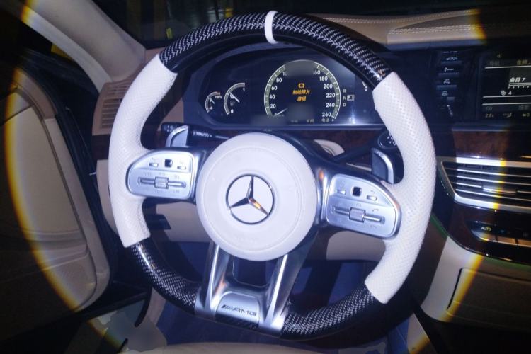 Used Mercedes-Benz S-Class 2010 S 300 L Luxury Model Steering Wheel