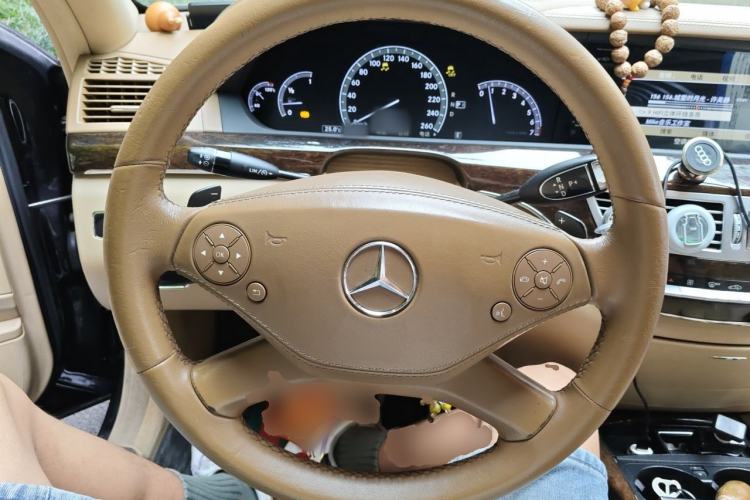 Used Mercedes-Benz S-Class 2010 S 300 L Business Model Steering Wheel