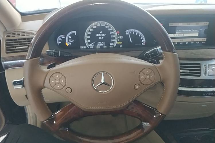 Used Mercedes-Benz S-Class 2010 S 400 L HYBRID Steering Wheel