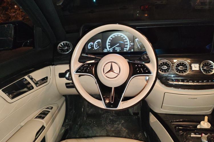 Used Mercedes-Benz S-Class 2010 S 300 L Business Model Steering Wheel