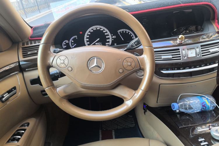 Used Mercedes-Benz S-Class 2010 S 300 L Business Model Steering Wheel