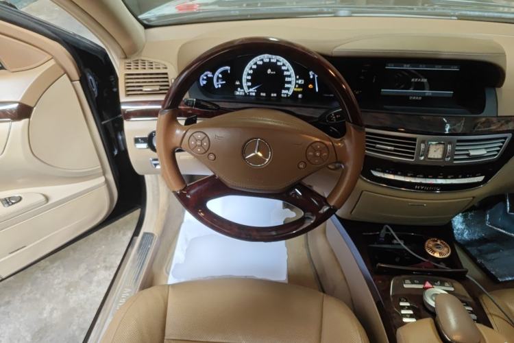 Used Mercedes-Benz S-Class 2010 S 400 L HYBRID Steering Wheel