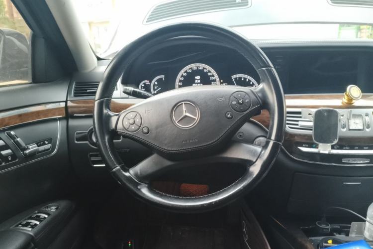 Used Mercedes-Benz S-Class 2010 S 300 L Business Model Steering Wheel
