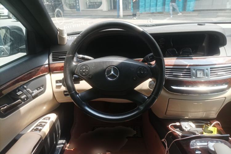 Used Mercedes-Benz S-Class 2010 S 350 L Luxury Model Steering Wheel