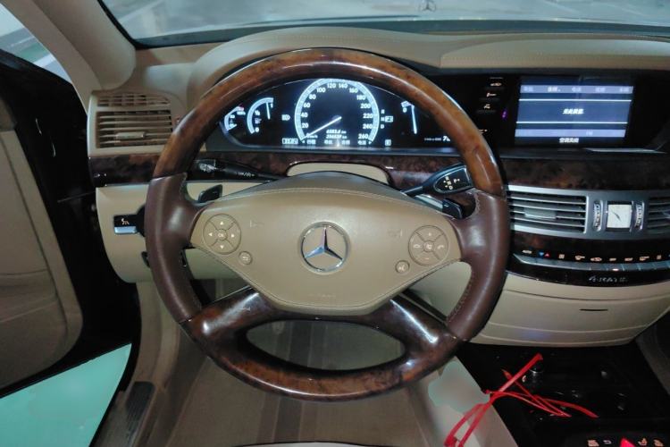 Used Mercedes-Benz S-Class 2010 S 350 L 4MATIC Steering Wheel