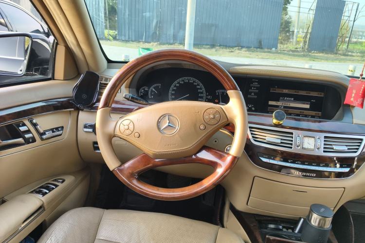 Used Mercedes-Benz S-Class 2010 S 400 L HYBRID Steering Wheel
