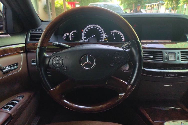 Used Mercedes-Benz S-Class 2010 S 400 L HYBRID Steering Wheel