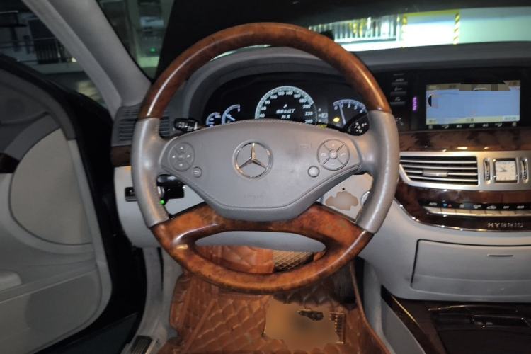 Used Mercedes-Benz S-Class 2010 S 400 L HYBRID Steering Wheel