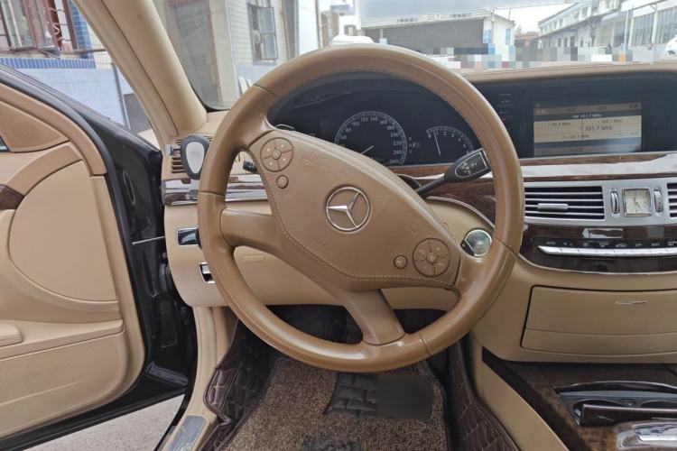 Used Mercedes-Benz S-Class 2010 S 300 L Business Model Steering Wheel