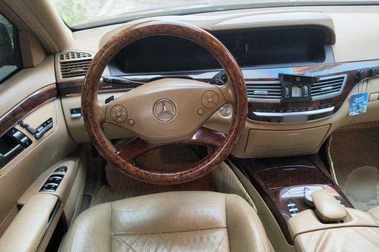 Used Mercedes-Benz S-Class 2010 S 400 L HYBRID Steering Wheel