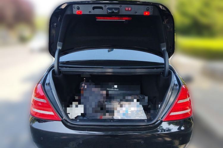 Used Mercedes-Benz S-Class 2010 S 300 L Luxury Model Trunk