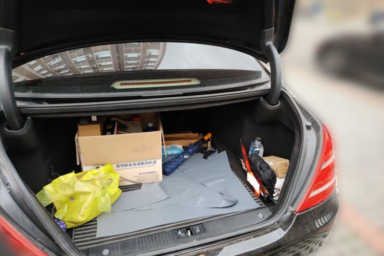 Used Mercedes-Benz S-Class 2010 S 300 L Luxury Model Trunk