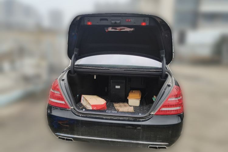 Used Mercedes-Benz S-Class 2010 S 600 L Trunk
