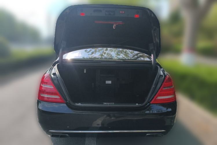 Used Mercedes-Benz S-Class 2010 S 600 L Trunk