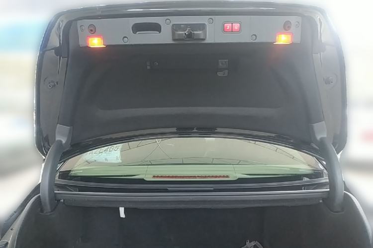 Used Mercedes-Benz S-Class 2010 S 400 L HYBRID Trunk