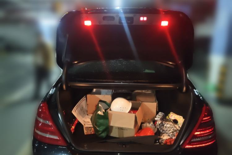 Used Mercedes-Benz S-Class 2010 S 400 L HYBRID Trunk