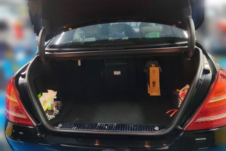 Used Mercedes-Benz S-Class 2010 S 600 L Trunk