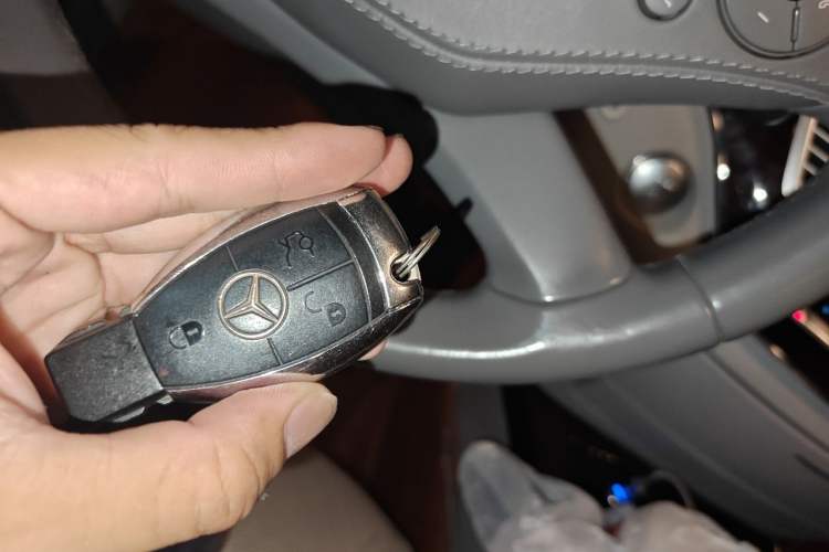Used Mercedes-Benz S-Class 2010 S 350 L Luxury Model Vehicle Key