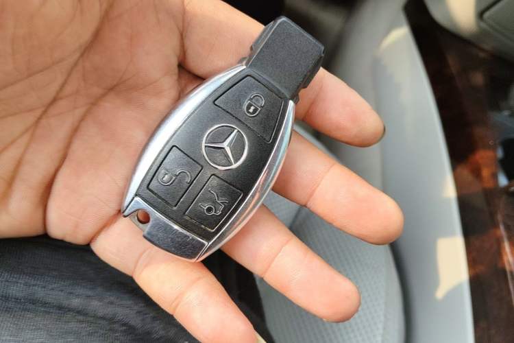 Used Mercedes-Benz S-Class 2010 S 400 L HYBRID Vehicle Key