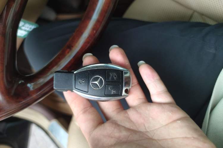 Used Mercedes-Benz S-Class 2010 S 300 L Luxury Model Vehicle Key