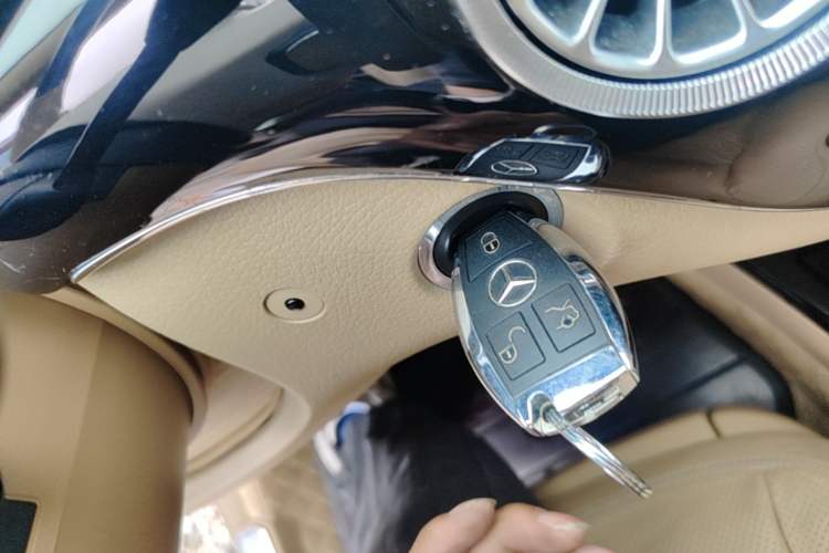 Used Mercedes-Benz S-Class 2010 S 400 L HYBRID Vehicle Key