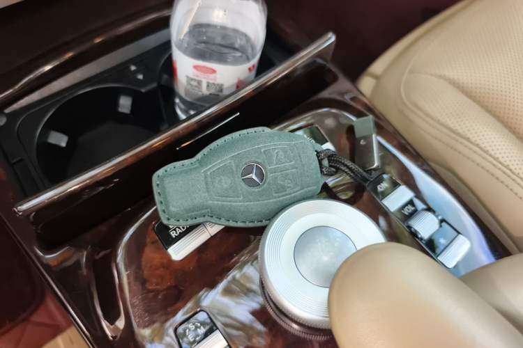 Used Mercedes-Benz S-Class 2010 S 500 L 4MATIC Vehicle Key
