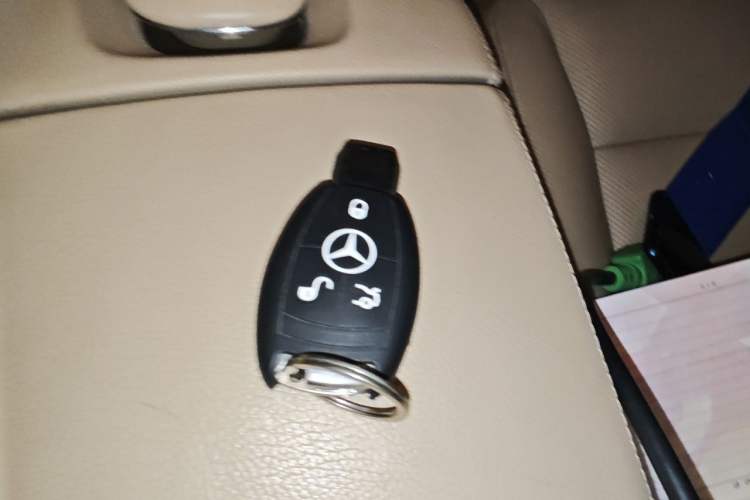 Used Mercedes-Benz S-Class 2010 S 300 L Luxury Model Vehicle Key