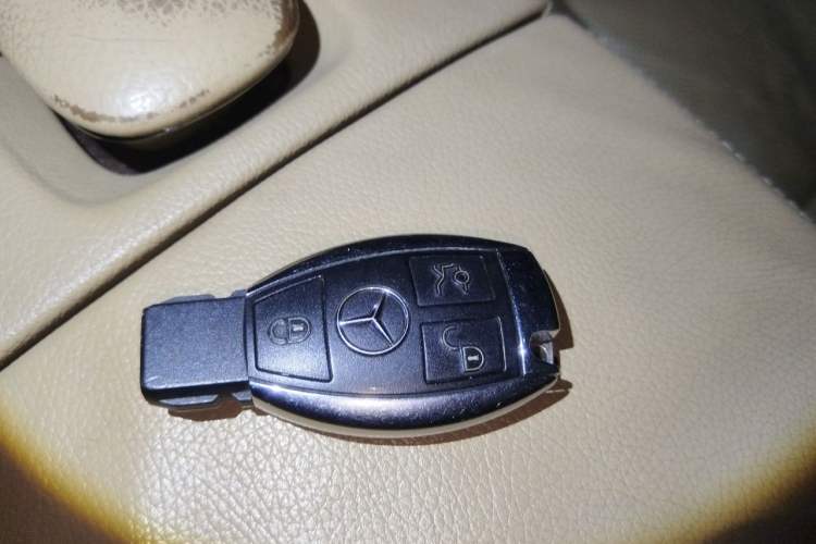Used Mercedes-Benz S-Class 2010 S 400 L HYBRID Vehicle Key