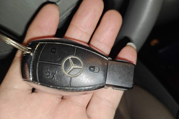 Used Mercedes-Benz S-Class 2010 S 500 L 4MATIC Vehicle Key