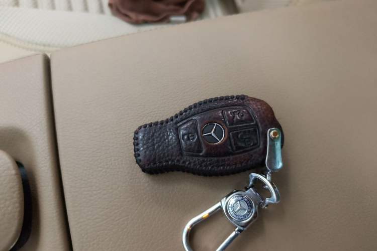 Used Mercedes-Benz S-Class 2010 S 300 L Luxury Model Vehicle Key