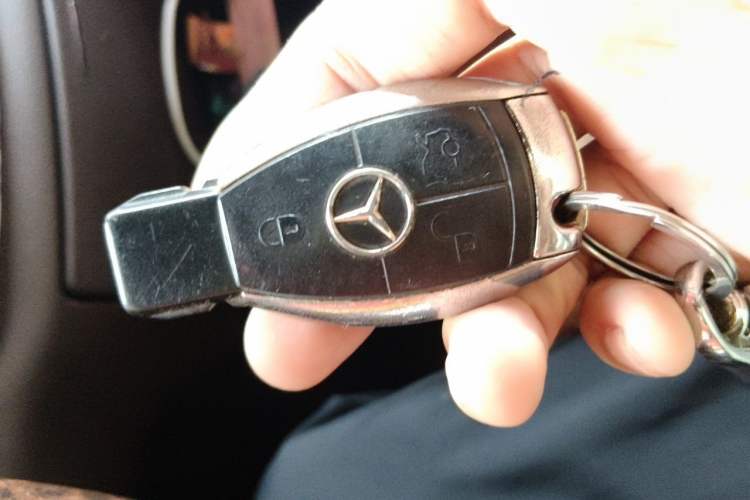 Used Mercedes-Benz S-Class 2010 S 350 L Luxury Model Vehicle Key